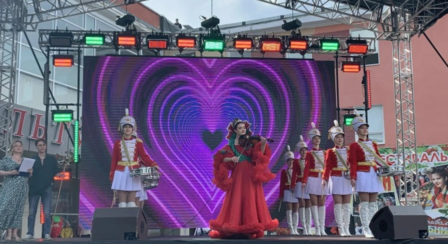 В Балаково прошел 12-тый Фестиваль клубники - Gobalakovo