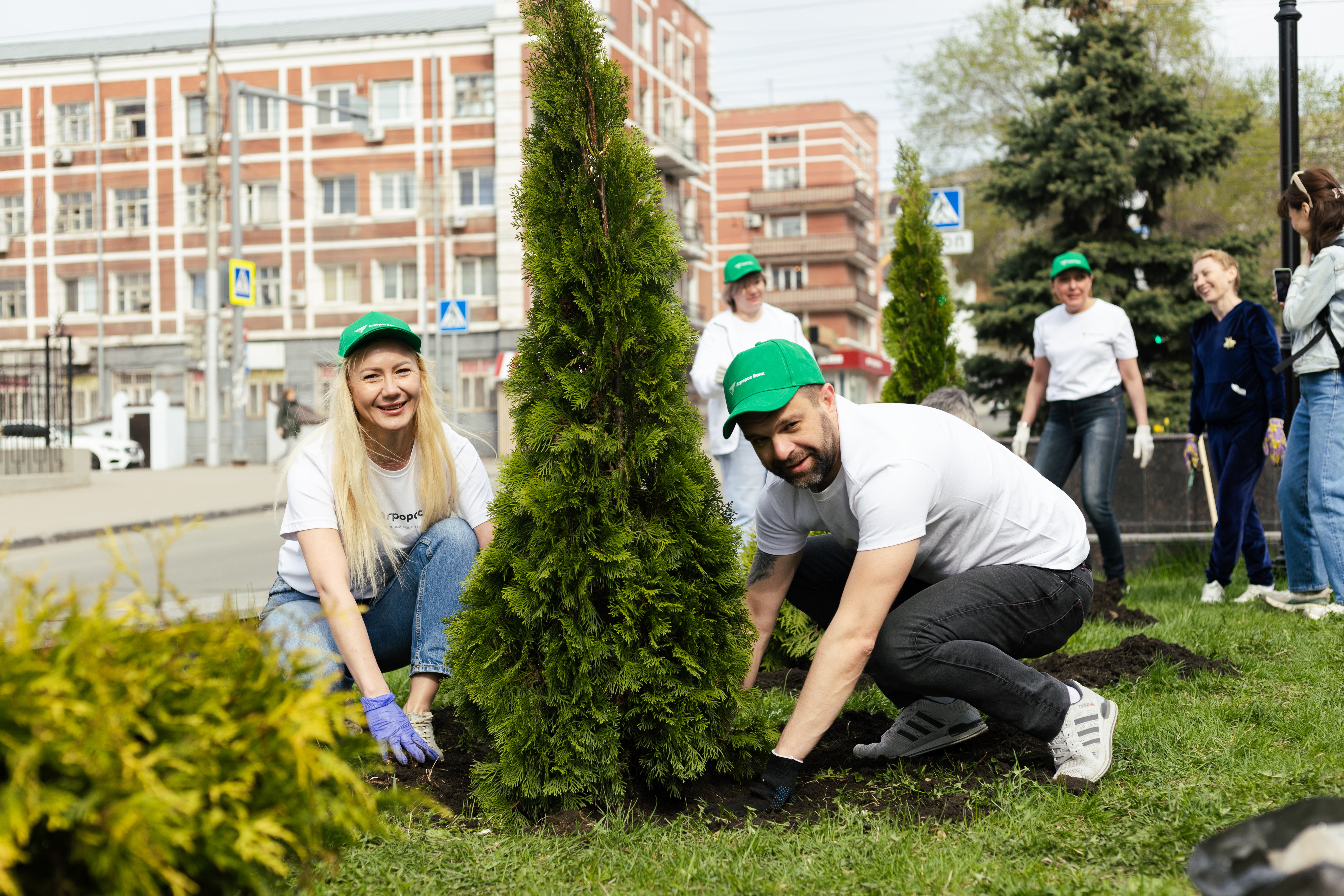 Агророс Банк и ESG: меняем города своими руками | 20.06.2024 | Балаково -  БезФормата